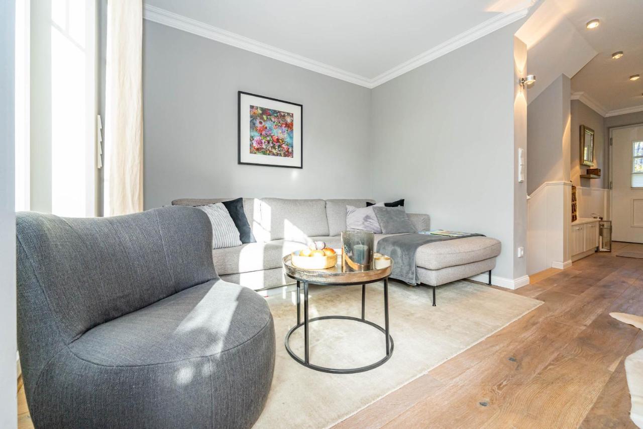 Aurora Apartment